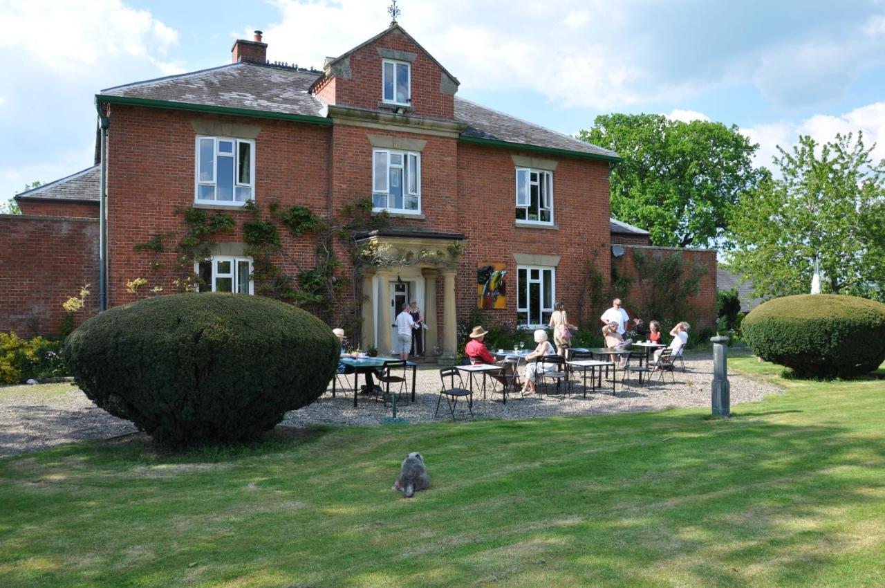 Mid Wales Arts B&B Caersws Exterior foto
